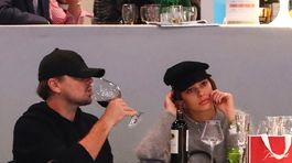 To je nuda!  DiCaprio v Paríži svoju mladučkú modelku veru nezabával