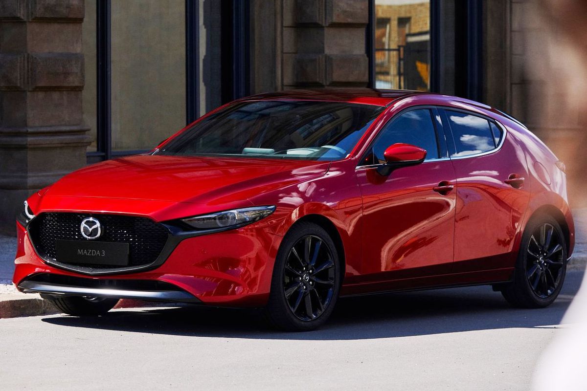 Nová Mazda 3 dostane na jeseň revolučný motor...