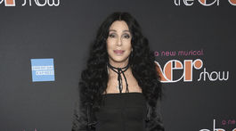 Speváčka Cher si prišla pozrieť The Cher Show - muzikál o sebe samej a jej životných osudoch. 