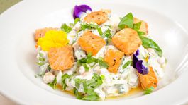 Plný stôl strukovín