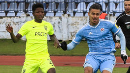 Slovan deklasoval Žilinu, majster predĺžil trenčiansku mizériu