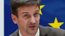 Analytik Milan Nič z Nemeckej spoločnosti pre...
