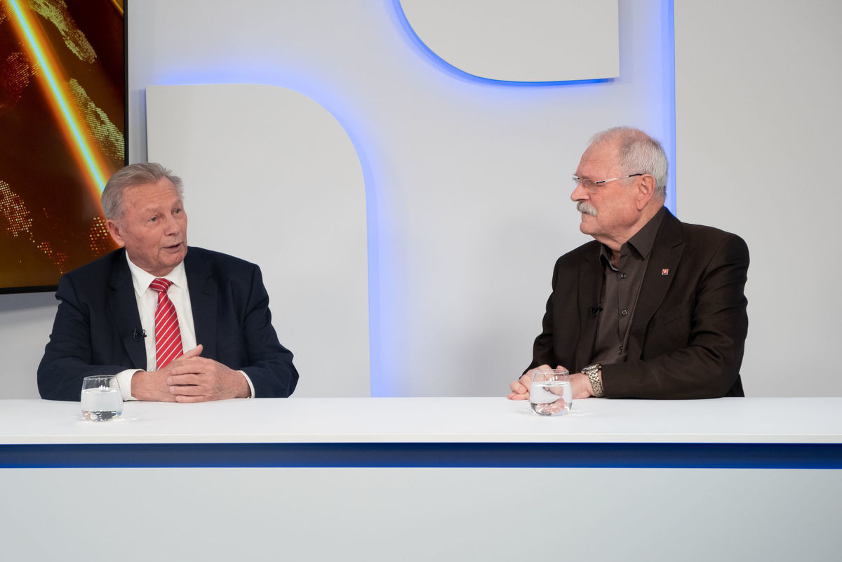 Bývalí prezidenti Rudolf Schuster a Ivan...