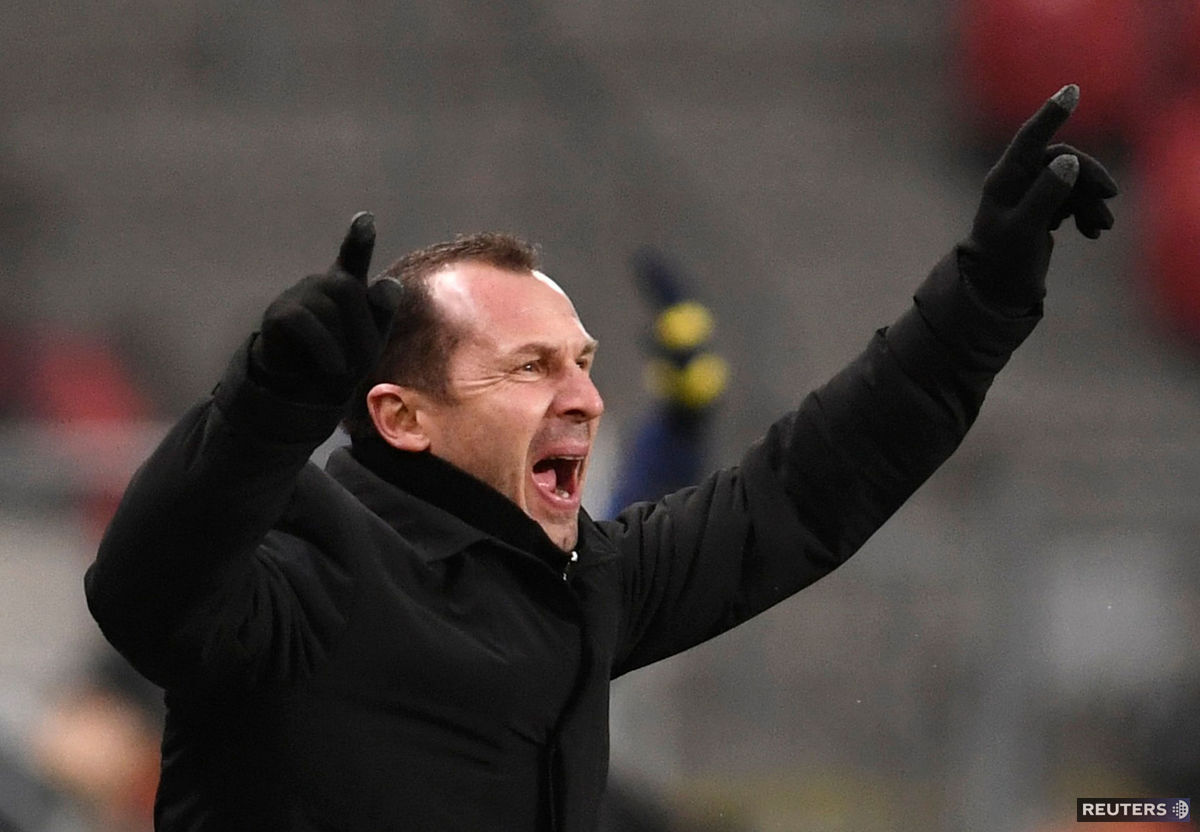 Tréner Trnavy Radoslav Látal počas zápasu proti...
