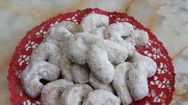 Vyskúšajte vianočné vanilkové rožky po novom!