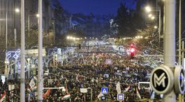 Protesty Maďarov proti zákonníku práce i Orbánovi pokračovali