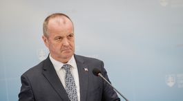 Gajdoš ukáže poslancom správy z rokovaní s USA o obrannej zmluve