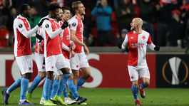 Slavia s triom Slovákov oslavuje ligový titul. Má šancu na premiérové double