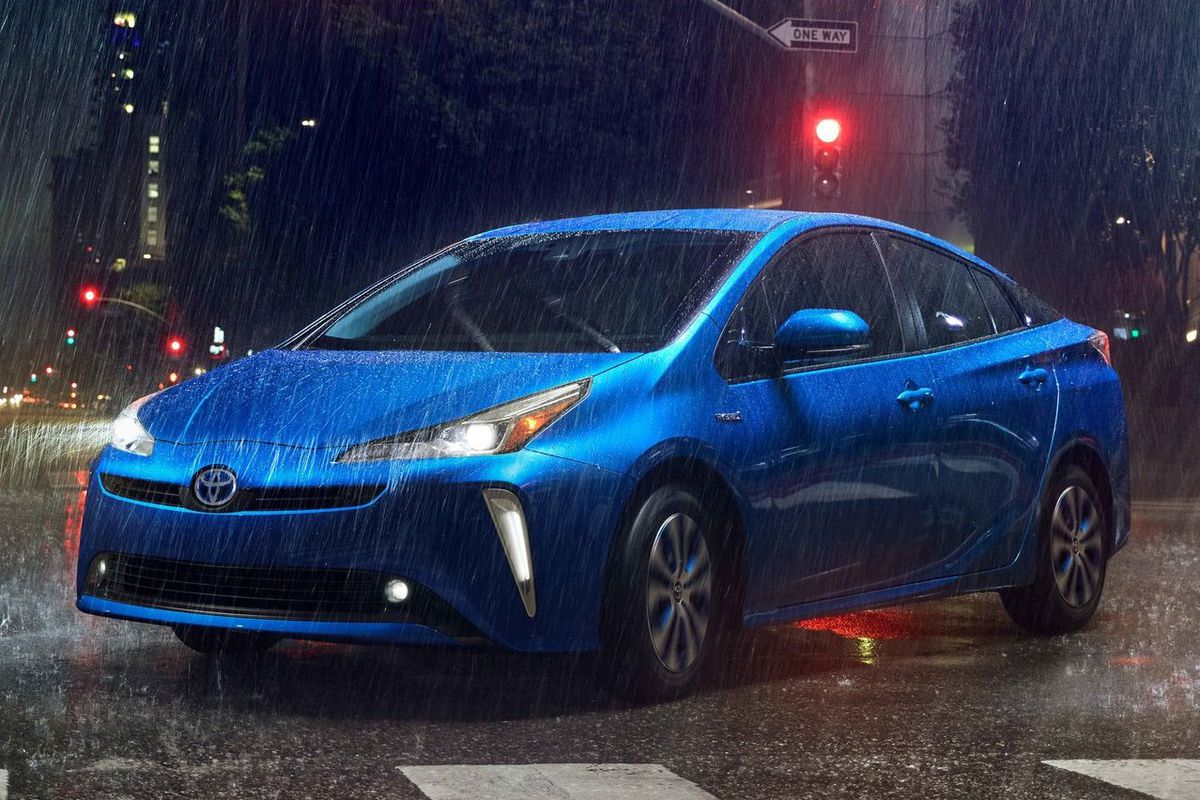 Vynovený Prius po facelifte zmiernil svoju...