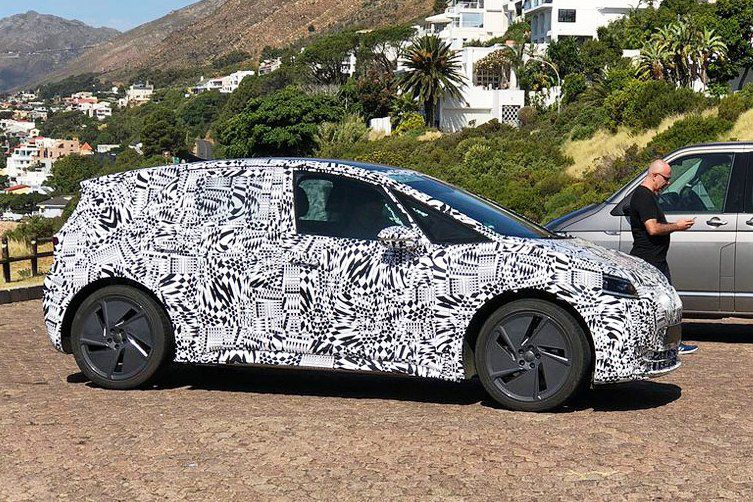 Napriek dĺžke len 4 100 mm má Neo ponúknuť...