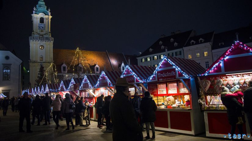 SR sviatky vianočné trhy Bratislava, hlavné...