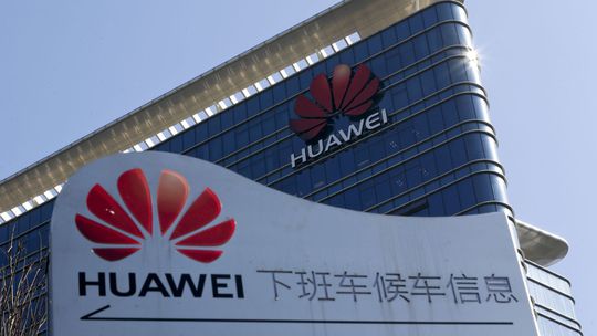  Zneužíva čínska vláda údaje o užívateľoch Huawei?
