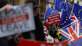 Britské médiá: Johnsonovi hrozí 'vzbura' vo vláde pre brexit bez dohody