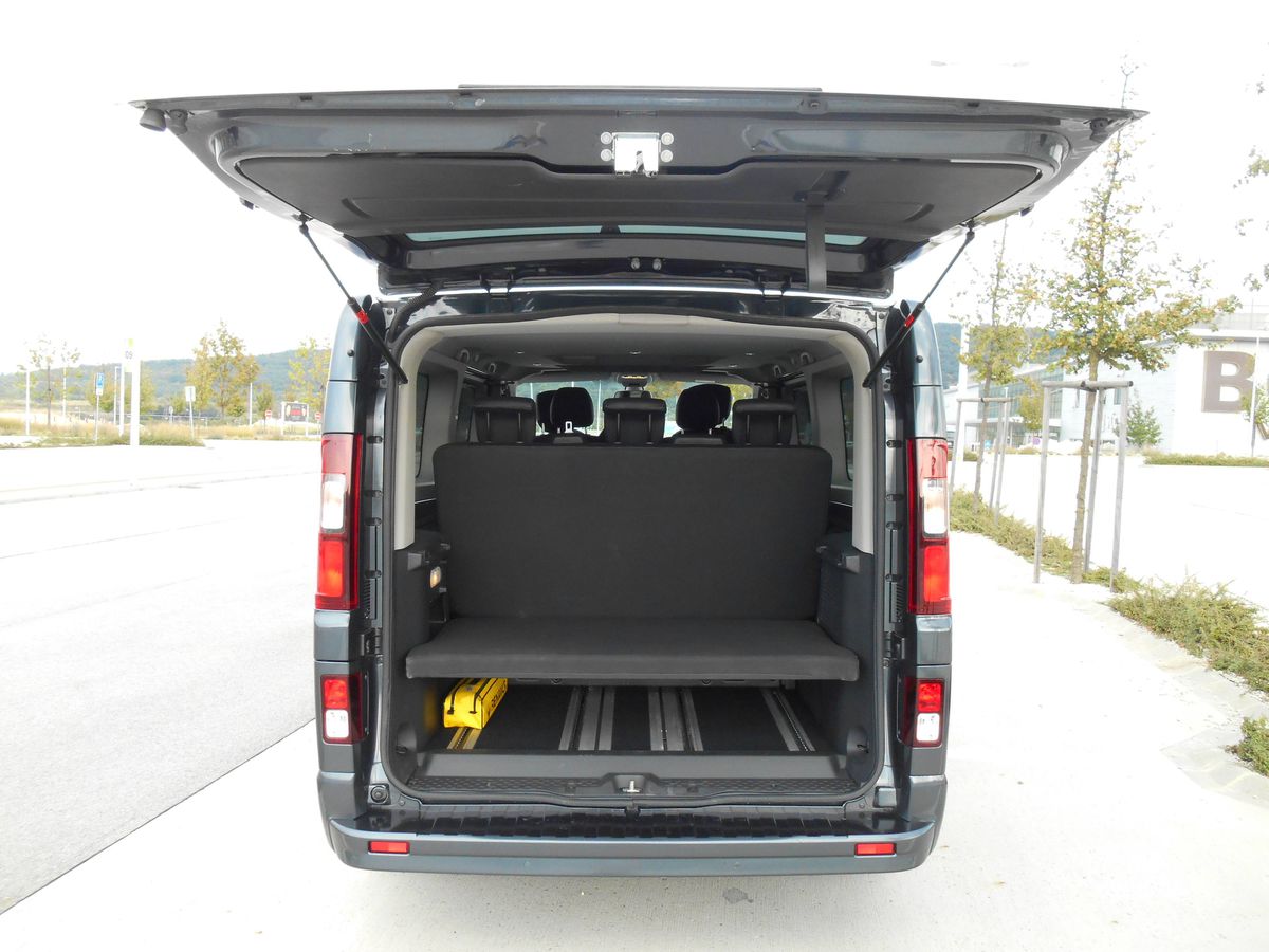 Pri základnom rozostavení má batožinový...