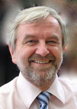 MUDr. Štefan Hrušovský.