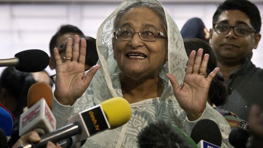 Expremiérku Vadžídovú odsúdili na trest smrti za zločiny proti ľudskosti