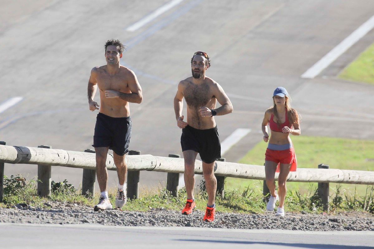 Spencer Matthews a James Middleton (v strede)...