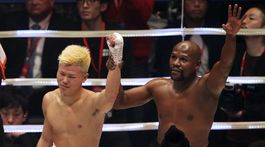Knokaut v 1. kole. Mayweather rozplakal japonskú hviezdu