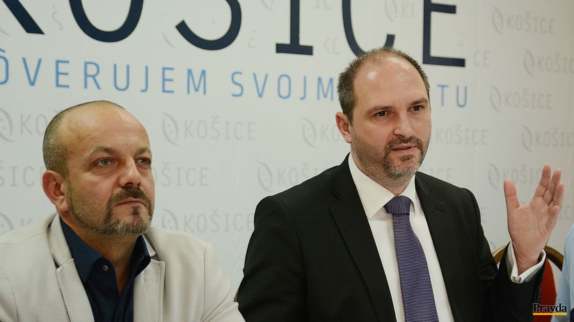 Primátor Košíc Jaroslav Polaček (vpravo) a...