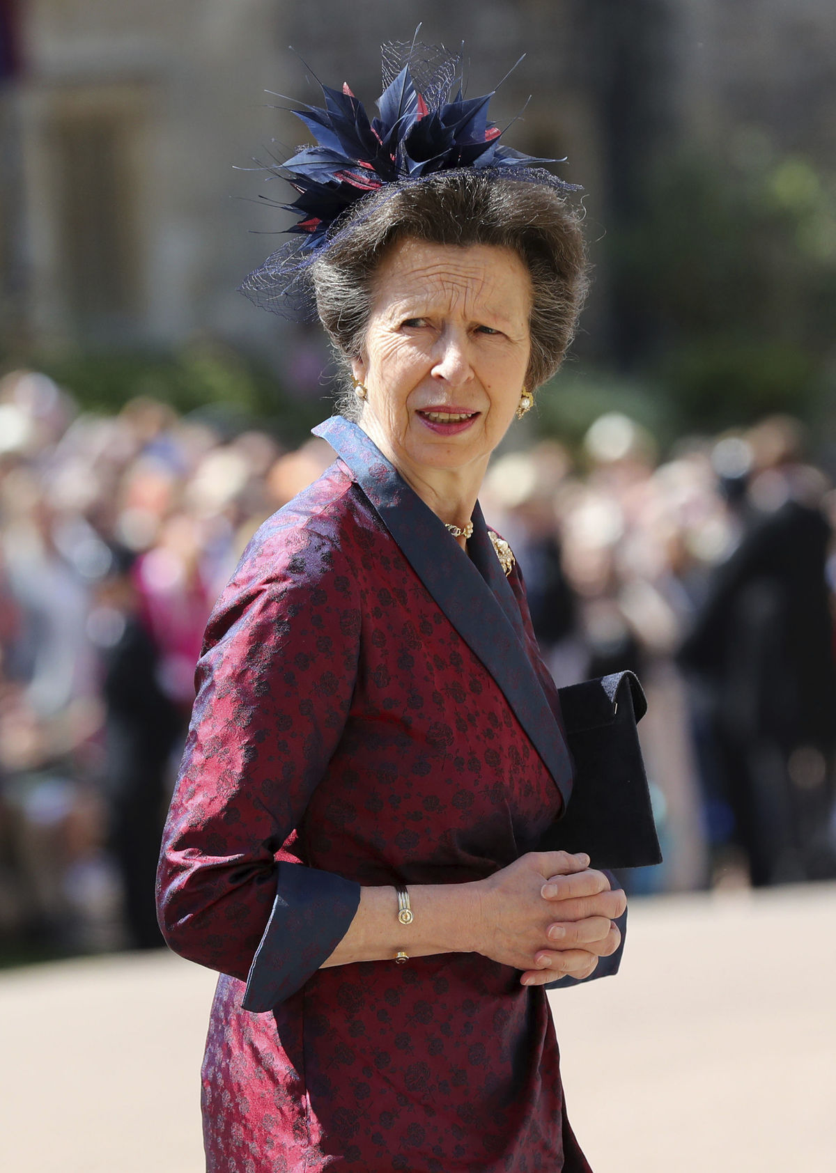 Princezná Anna na májovej svadby princa Harryho...