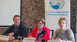 Sestry a pôrodné asistentky nie sú prizývané do dôležitých diskusií, tvrdí komora