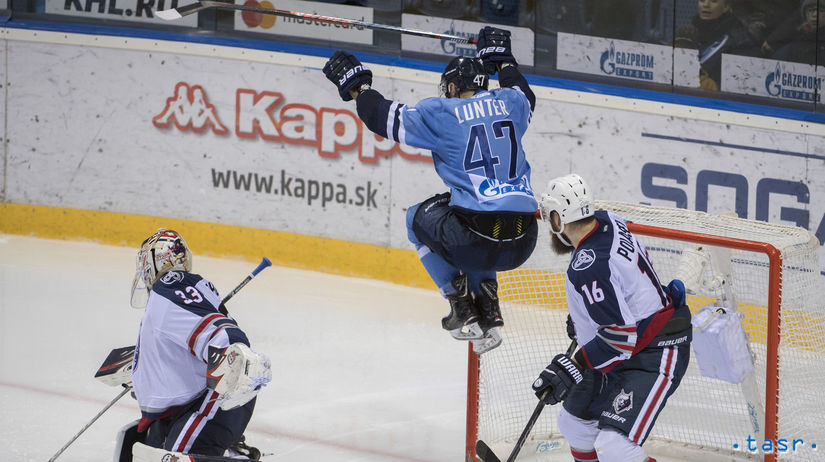 SR Hokej KHL Slovan Nižnekamsk BAX