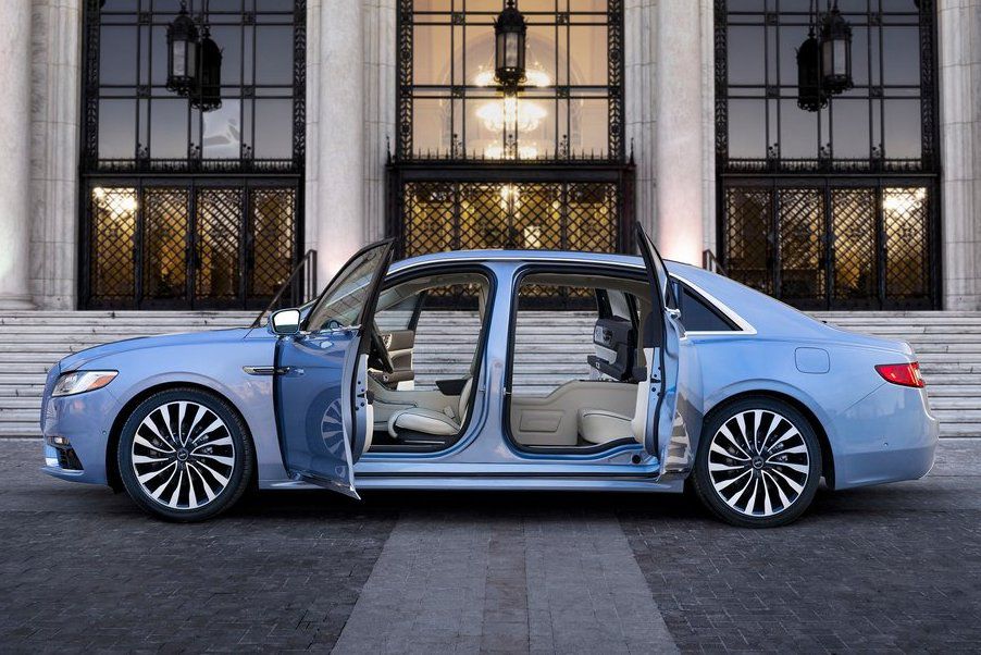 Lincoln Continental oslavuje v tomto roku 80....