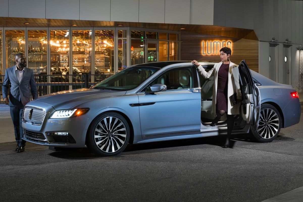 Zadné dvere budú ovládané elektricky, podobne...