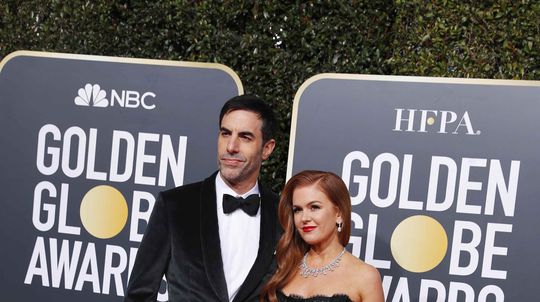Manželia Sacha Baron Cohen a Isla Fisher (v...