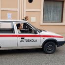 seriál autoškola, autoškola,