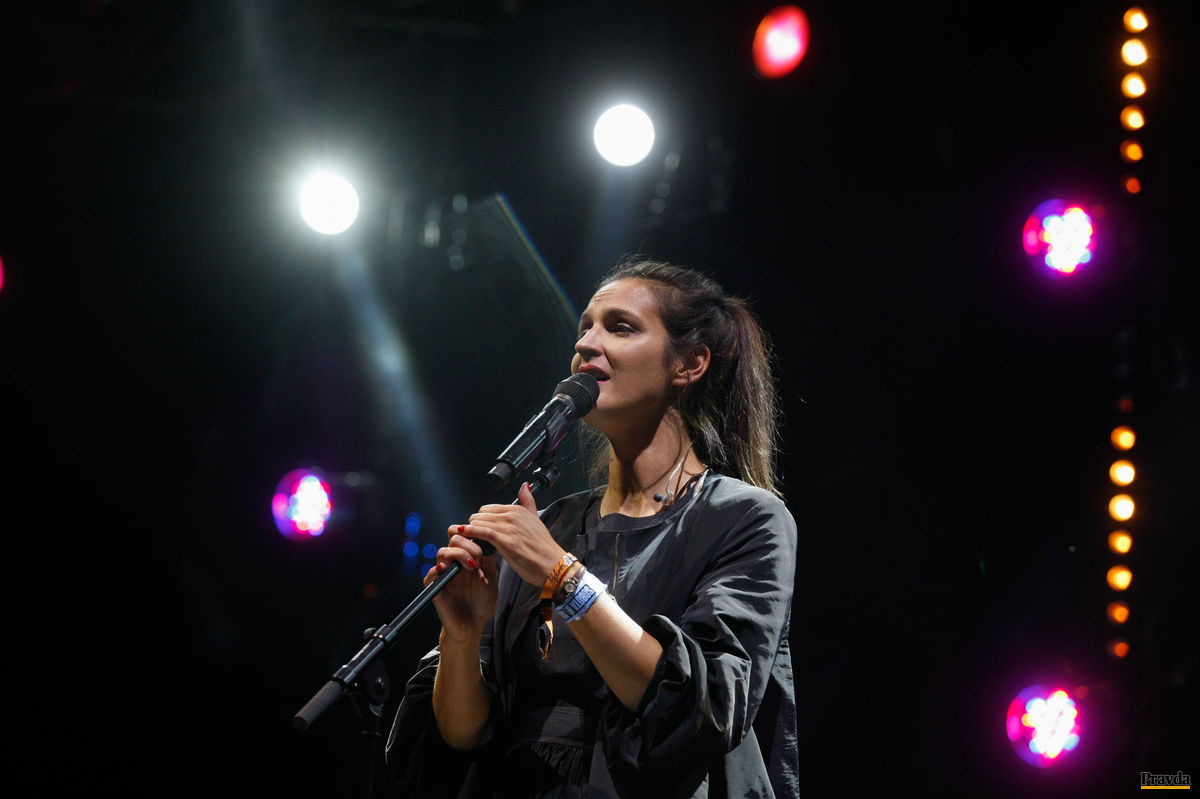 Jana Kirschner.