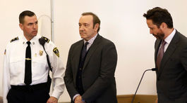 Kevin Spacey sa postavil pred súd za sexuálne  obťažovanie mladíka