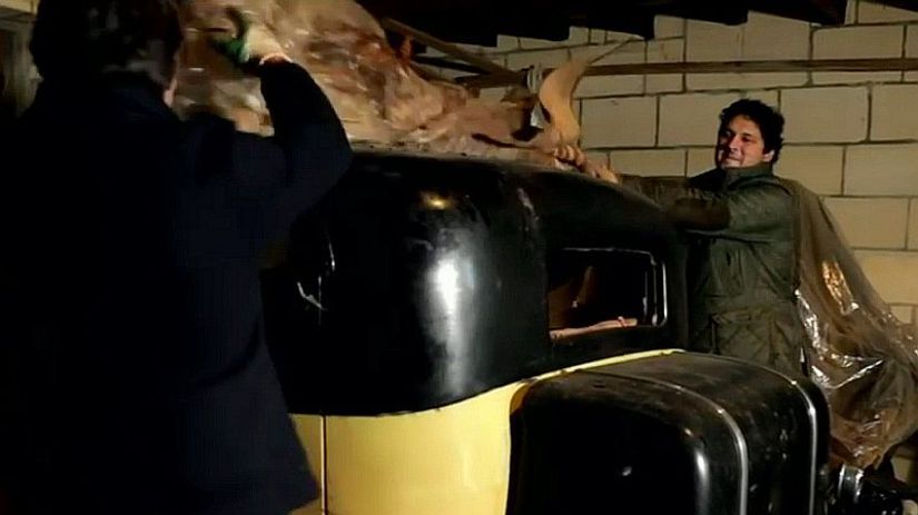 Najvzácnejším kúskom je Bugatti 49 Limousine,...