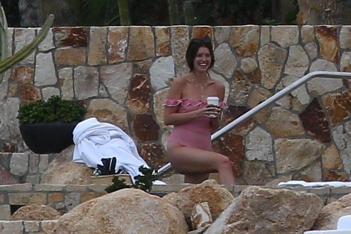 Katherine Schwarzenegger počas dovolenky s...
