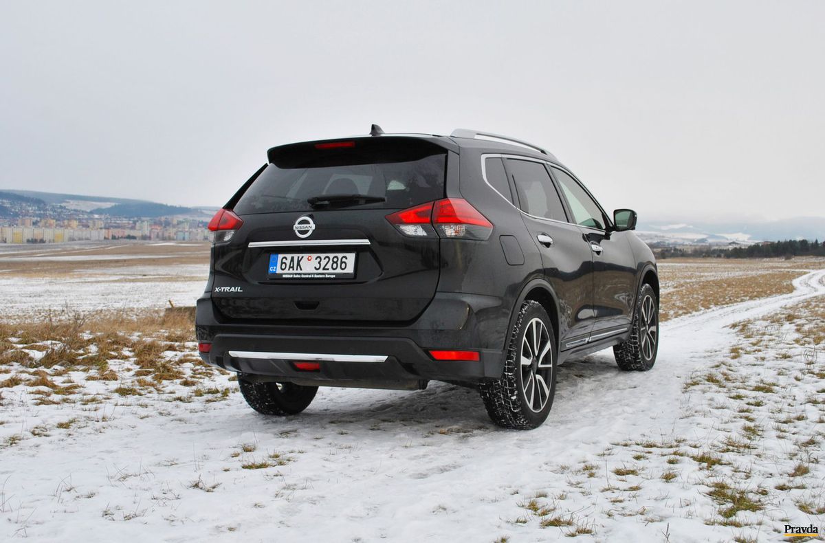 X-Trail má dynamické línie. Aj napriek tomu...