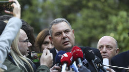 Grécky minister obrany odstupuje kvôli zmluve o zmene názvu Macedónska