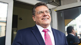 VIDEO: Šéfovia Smeru posielajú do boja o úrad prezidenta Šefčoviča, prijme výzvu?