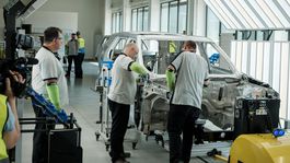 Polícia bombu v areáli automobilky Jaguar nenašla 