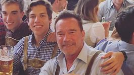 Arnold Schwarzenegger (vpravo) a jeho nemanželský syn Joseph Baena