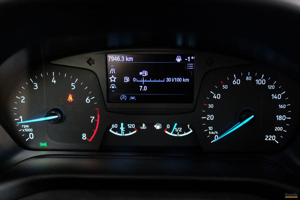 Zrýchlenie na 100 km/h trvá len 9,4 sekundy.