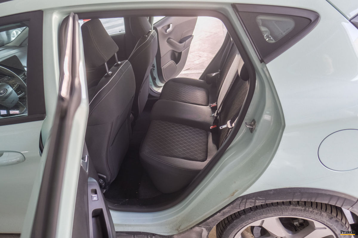 Ford Fiesta Active nepatrí ku kráľom priestoru...