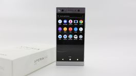 VIDEORECENZIA: Posledný z hranatých telefónov Sony Xperia XA2