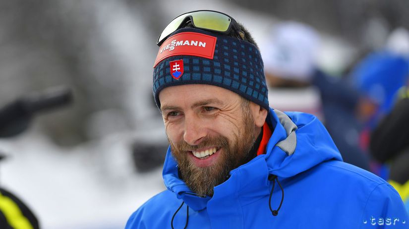 Tréner slovenských biatlonistov Daniel Kuzmin...