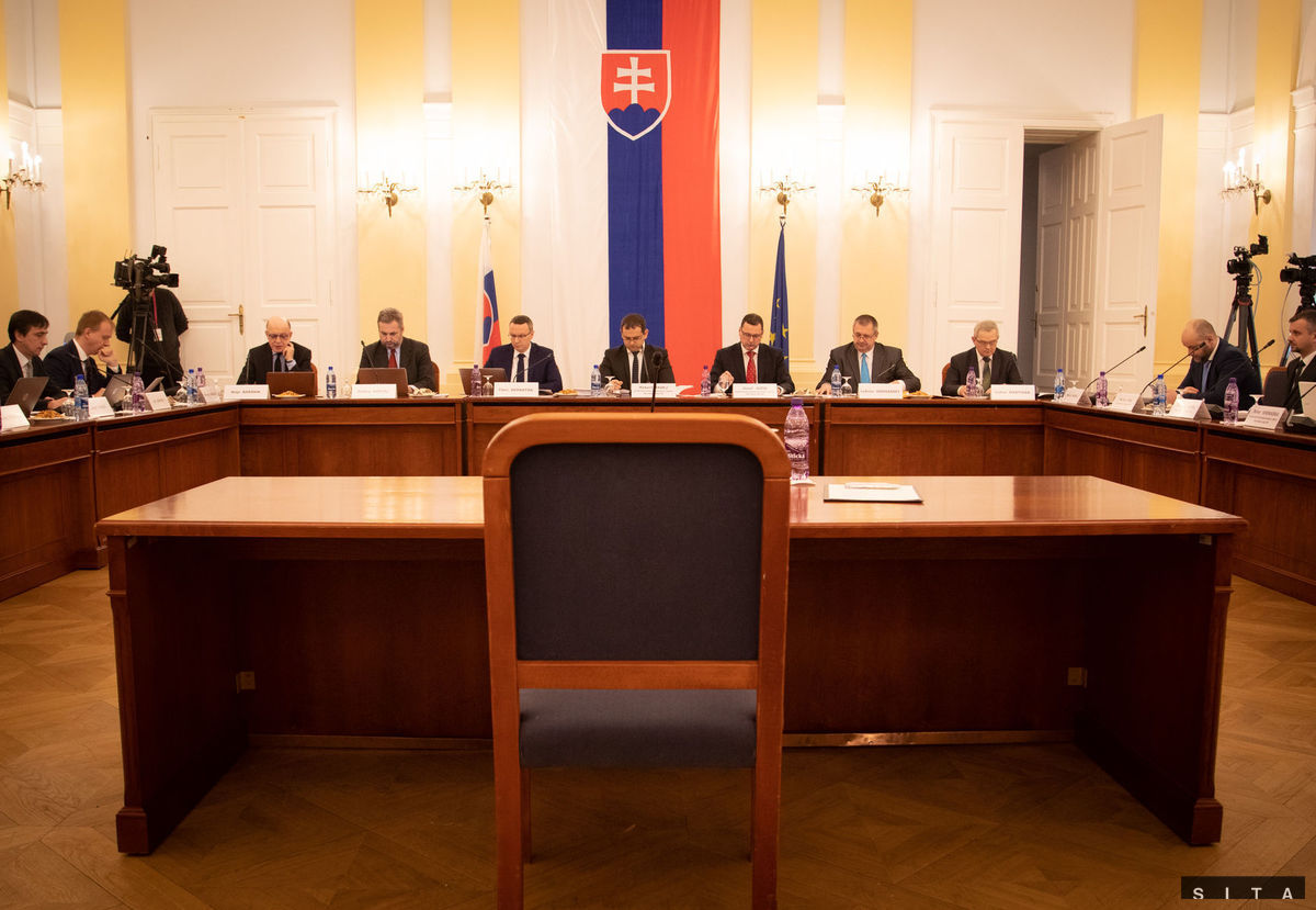 Atmosféra počas zasadnutia Ústavnoprávneho...