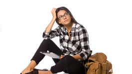 Študovať na vysokej škole sa oplatí. Aj kvôli platu