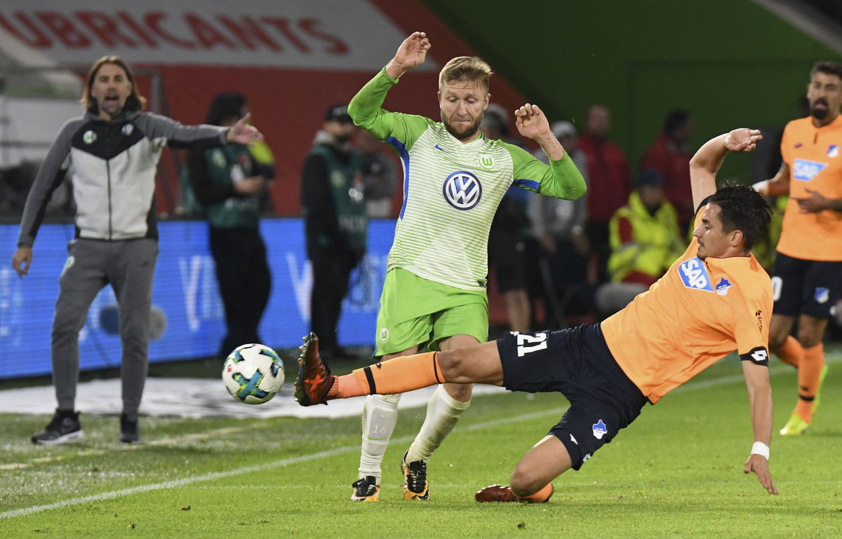 Jakub Blaszczykowski (vľavo) v drese VfL...