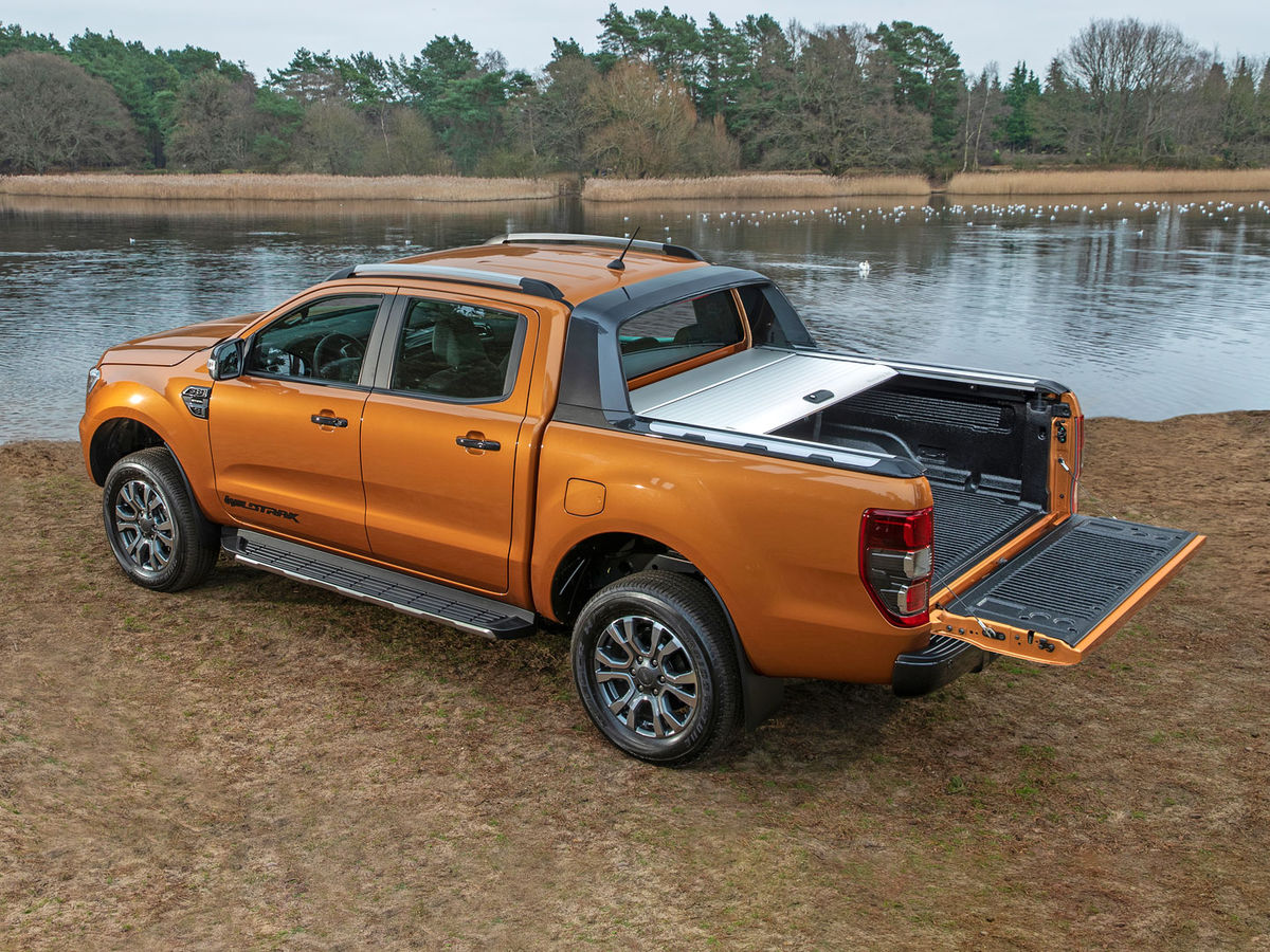 Ford Ranger unesie na korbe 1 252 kg a utiahne...