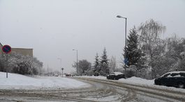 sneh, cesta, trenčín, počasie, auto