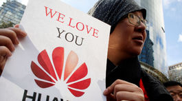 Konflikt s Huawei je aj bojom o kontrolu globálnych sietí