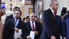 Putin si spomenul, Erdogan je v strehu